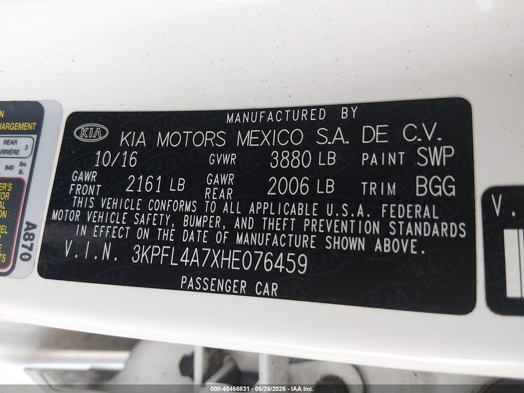 3KPFL4A7XHE076459 2017 KIA FORTE photo no. 9
