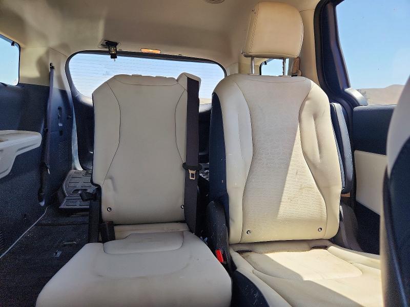 KNDNC5KA7T6098705 2026 KIA CARNIVAL photo no. 10