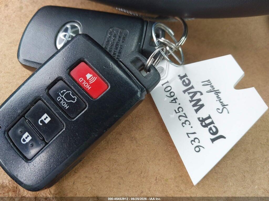 5TDDKRFH3GS333992 2016 TOYOTA HIGHLANDER photo no. 11