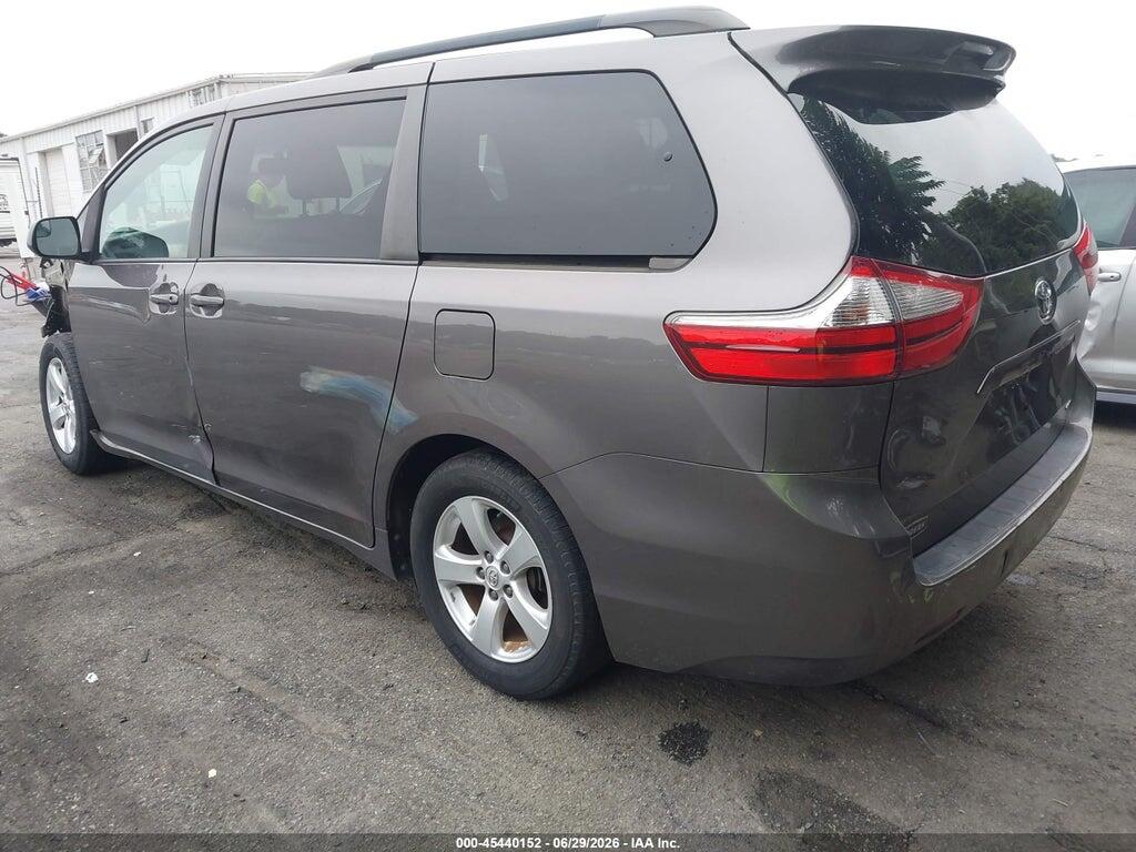 5TDKK3DC1GS715255 2016 TOYOTA SIENNA photo no. 3