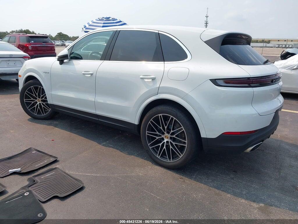WP1AE2AY5RDA29584 2024 PORSCHE CAYENNE E-HYBRID photo no. 3