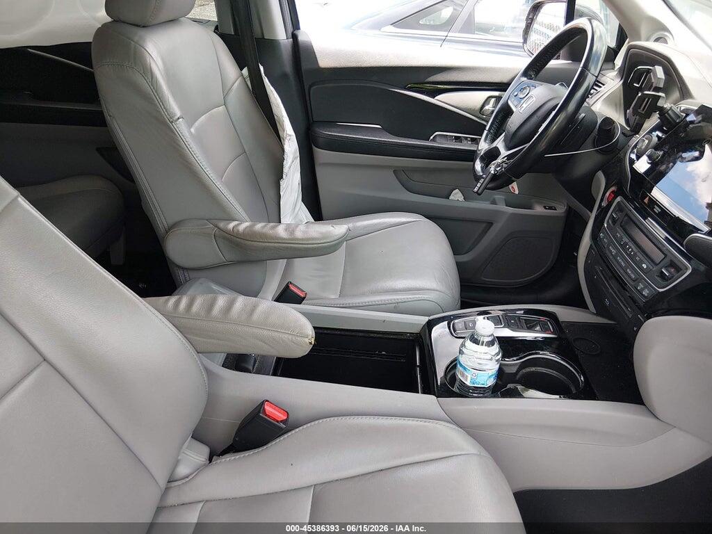 5FNYF6H69KB023634 2019 HONDA PILOT photo no. 5