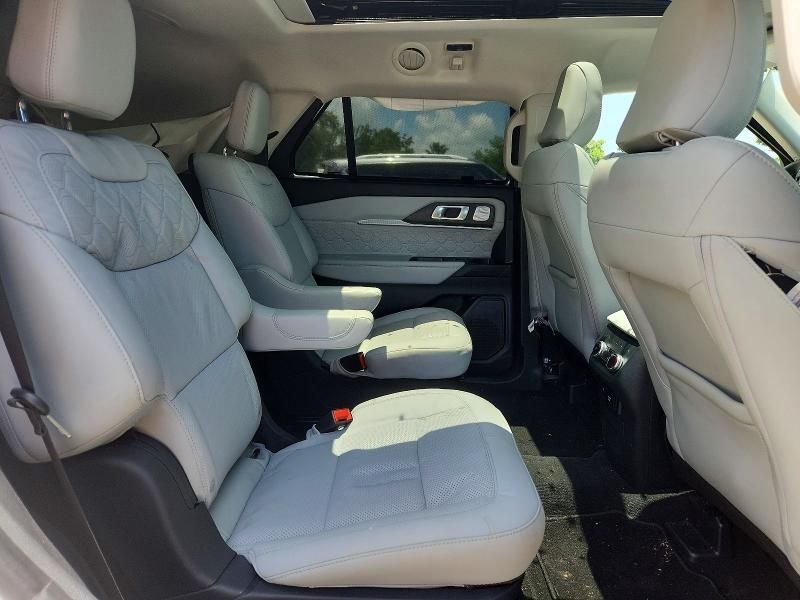 2025 FORD EXPLORER — Фото 10 из 13