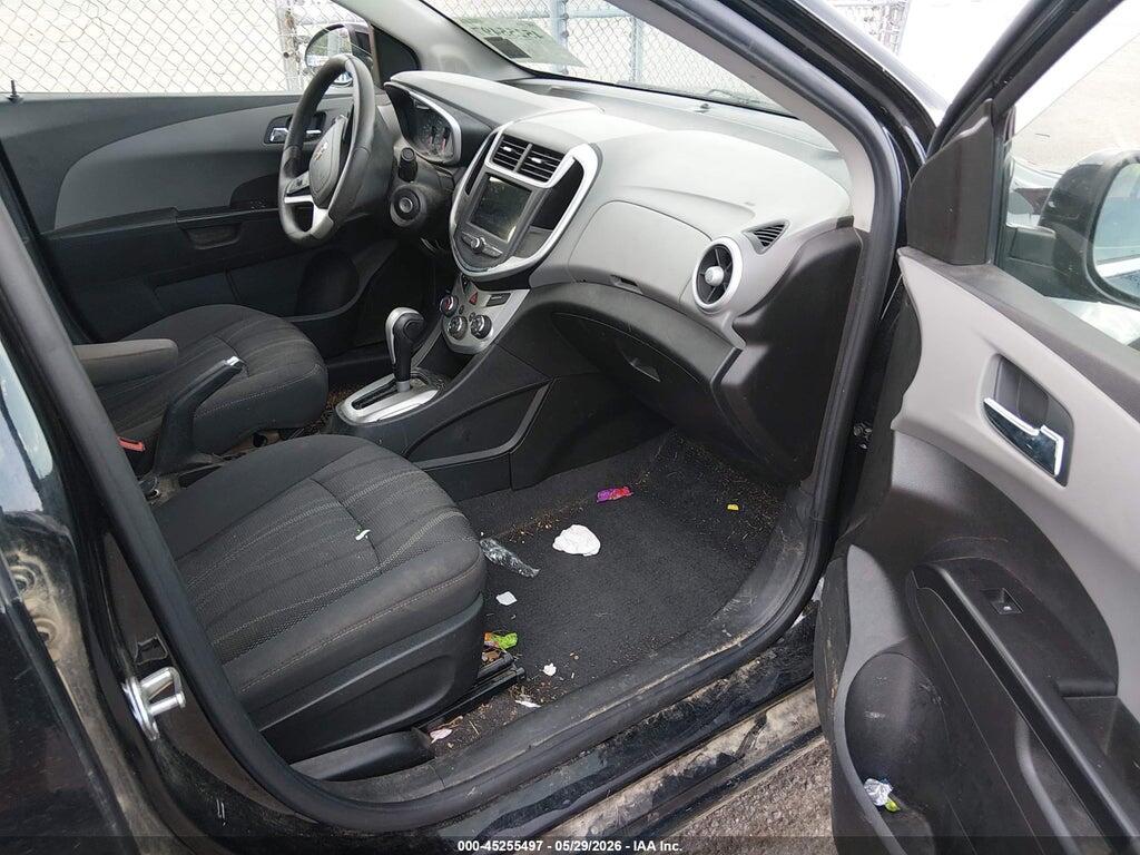 1G1JD5SH3J4122122 2018 CHEVROLET SONIC photo no. 5