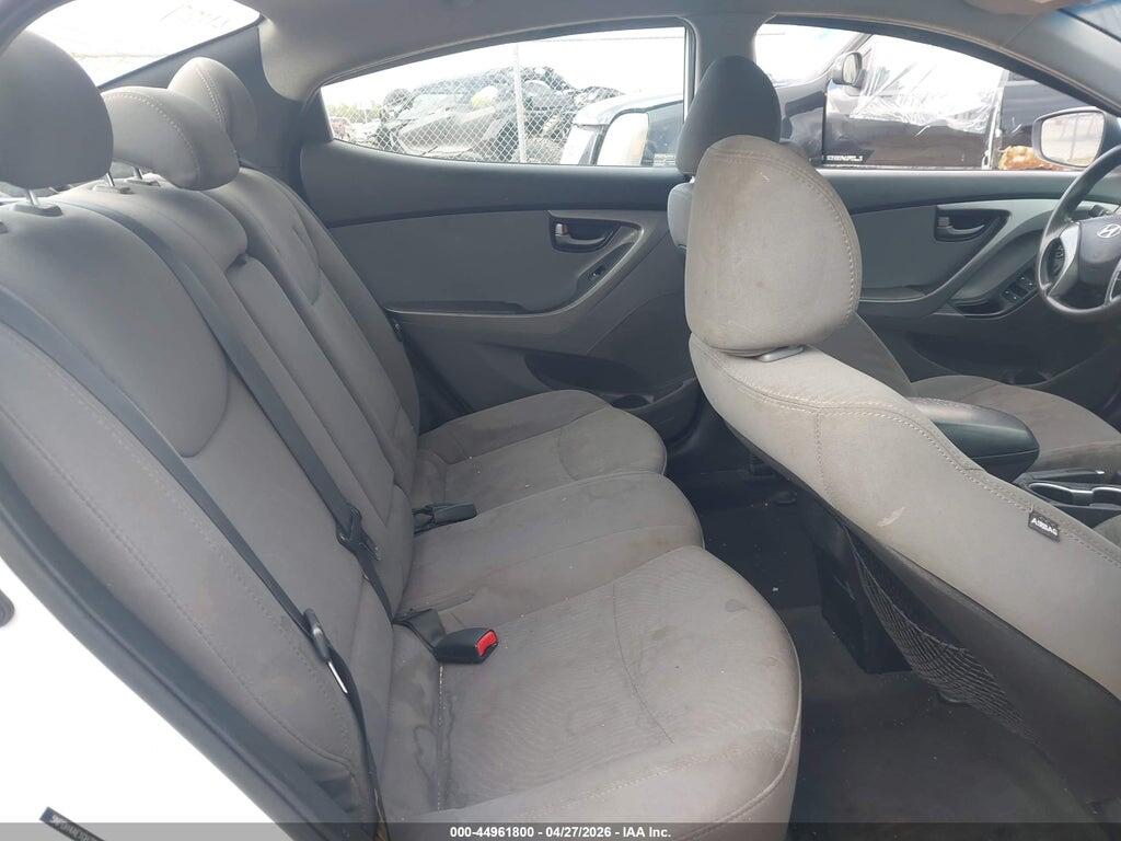 5NPDH4AE1GH784455 2016 HYUNDAI ELANTRA photo no. 8