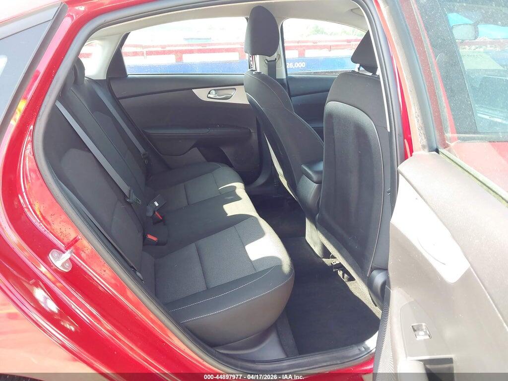 3KPF24AD8PE624711 2023 KIA FORTE photo no. 8