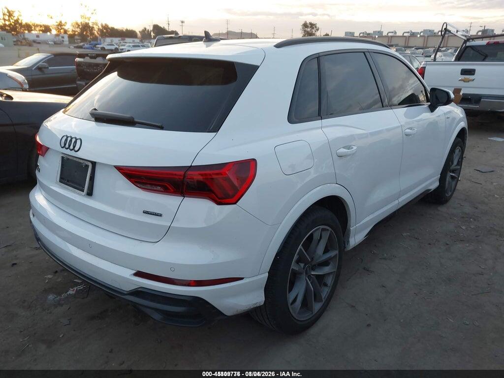 WA1DECF34N1137914 2022 AUDI Q3 photo no. 4