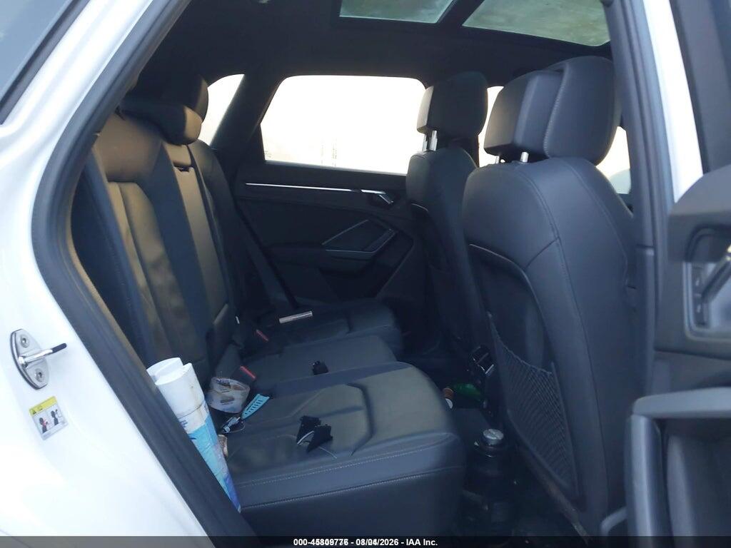 WA1DECF34N1137914 2022 AUDI Q3 photo no. 8