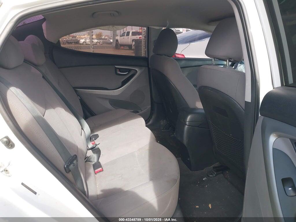 5NPDH4AEXGH687836 2016 HYUNDAI ELANTRA photo no. 8