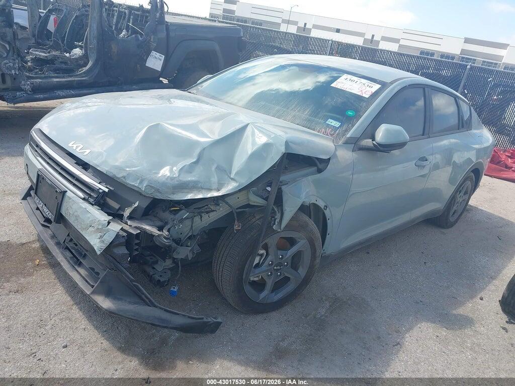 3KPFT4DE3SE108752 2025 KIA K4 photo no. 2