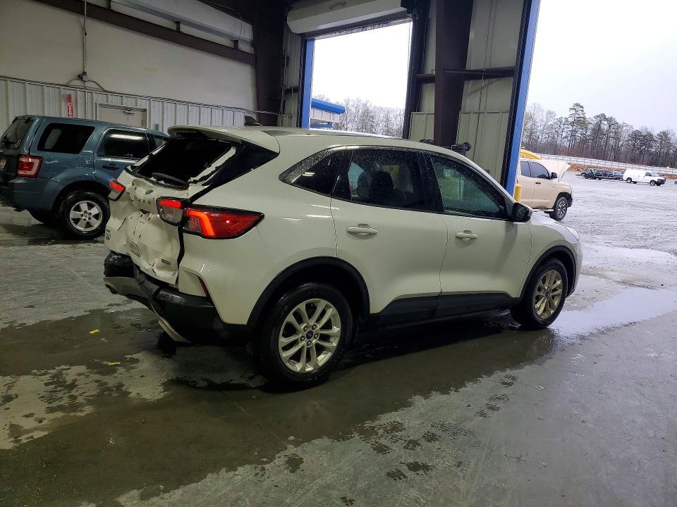 2021 FORD ESCAPE — Фото 3 из 13