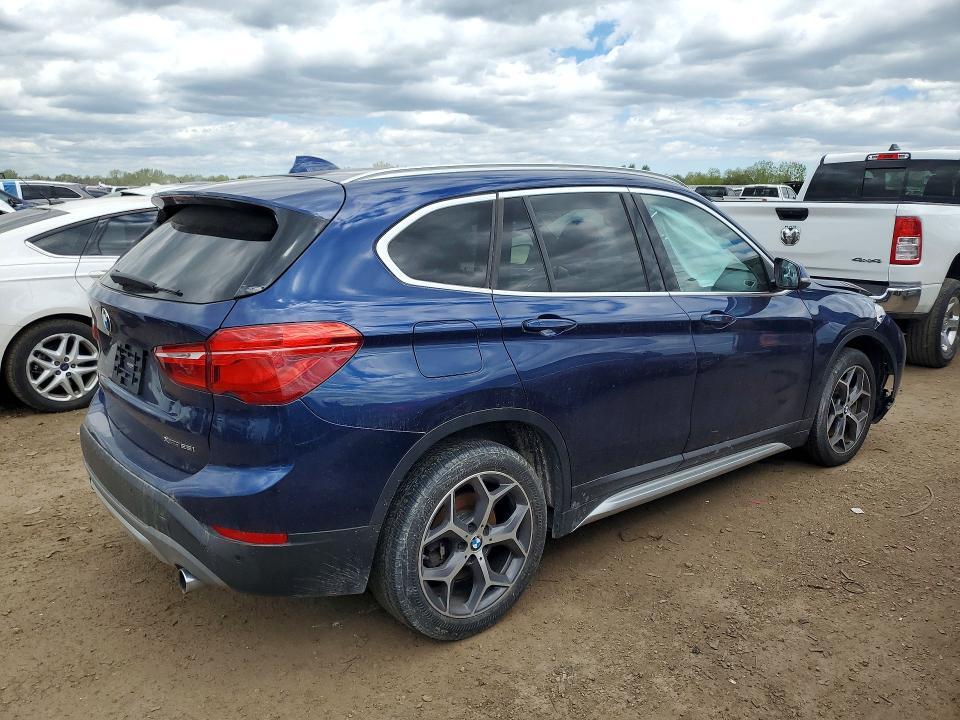 WBXHT3C36J3H33435 2018 BMW X1 photo no. 3