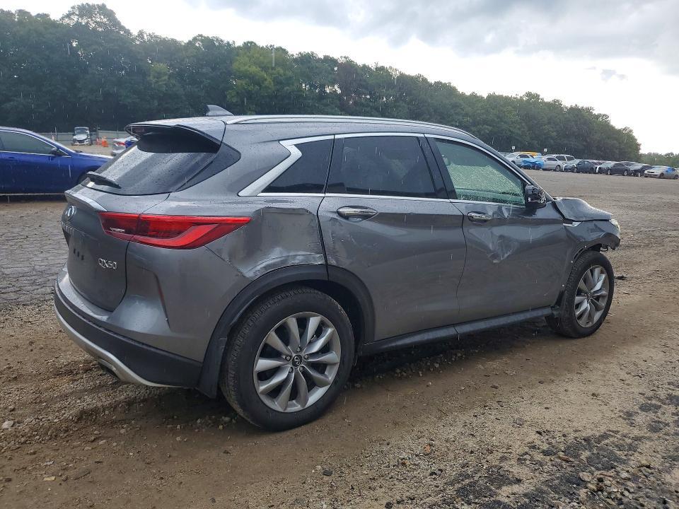 2021 INFINITI QX50 ESSENTIAL — Фото 3 из 12