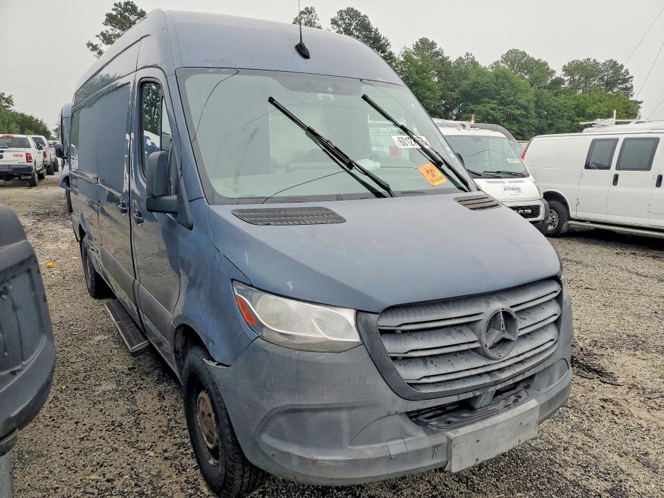 2019 MERCEDES-BENZ SPRINTER 2500/3500 DELIVERY VAN — Фото 4 из 13