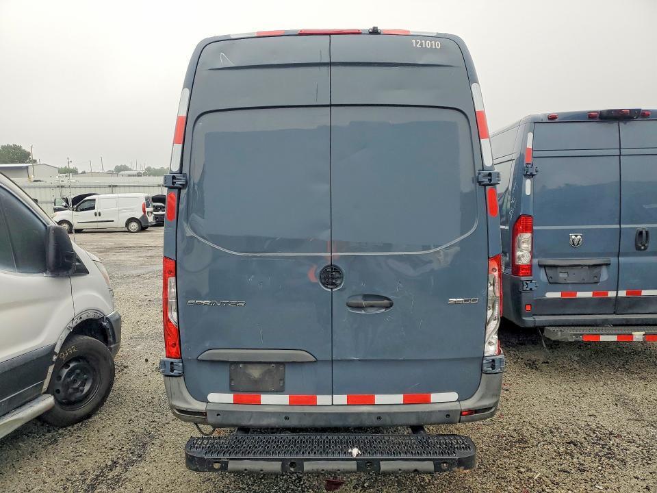 2019 MERCEDES-BENZ SPRINTER 2500/3500 DELIVERY VAN — Фото 6 из 13