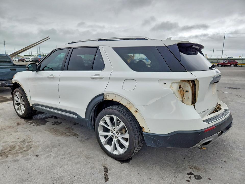 2021 FORD EXPLORER PLATINUM — Фото 2 из 14