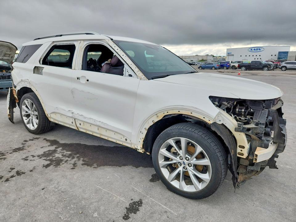2021 FORD EXPLORER PLATINUM — Фото 4 из 14