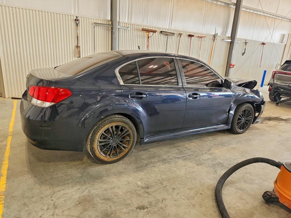 2012 SUBARU LEGACY 2.5I — Фото 3 из 12