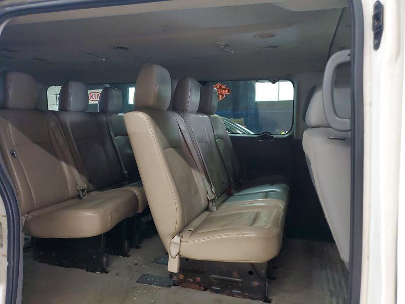 2012 NISSAN NV 3500 HD S — Фото 11 из 13