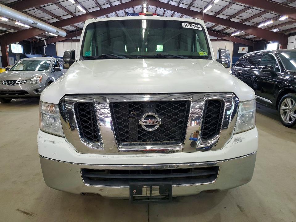 2012 NISSAN NV 3500 HD S — Фото 5 из 13