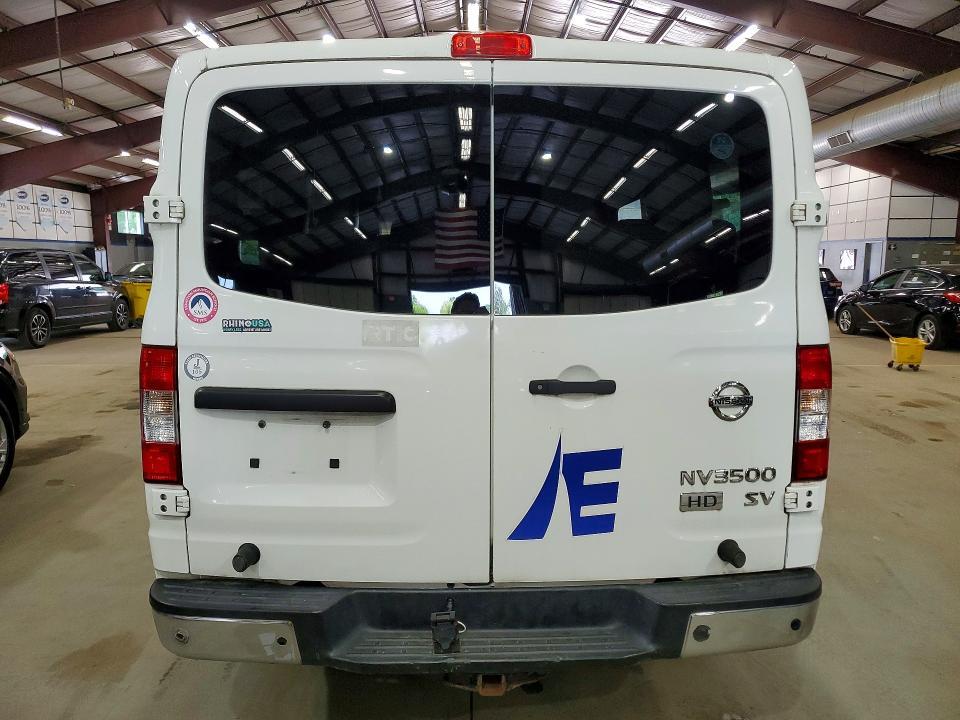 2012 NISSAN NV 3500 HD S — Фото 6 из 13