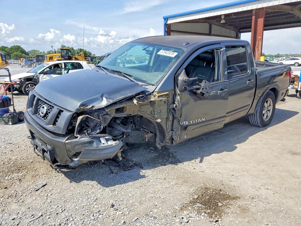 2012 NISSAN TITAN SV