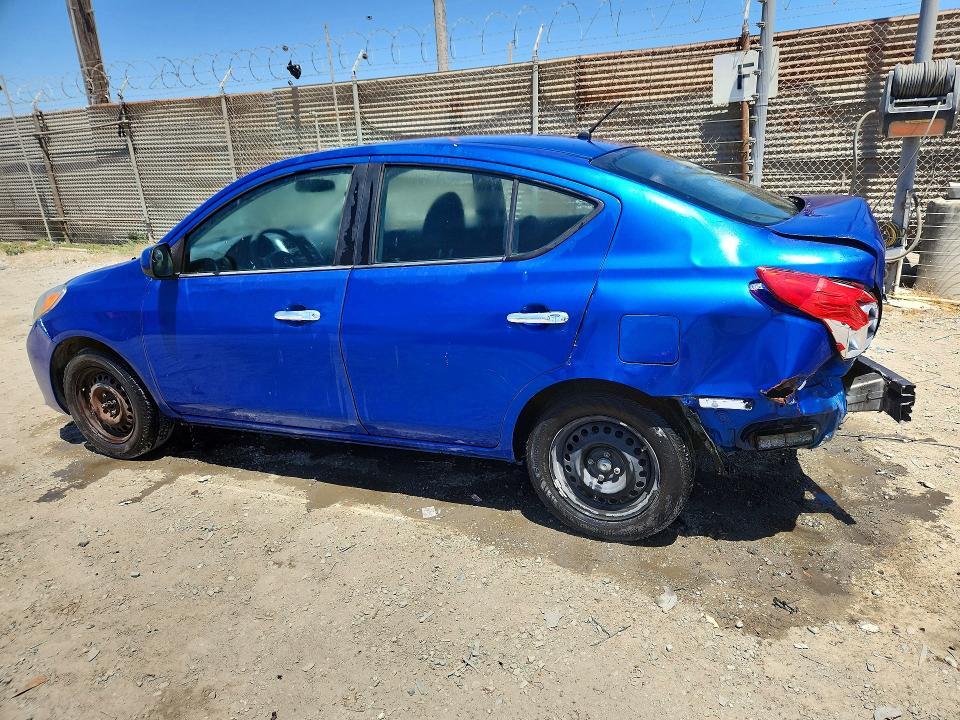 2012 NISSAN VERSA 1.6 S — Фото 2 из 12