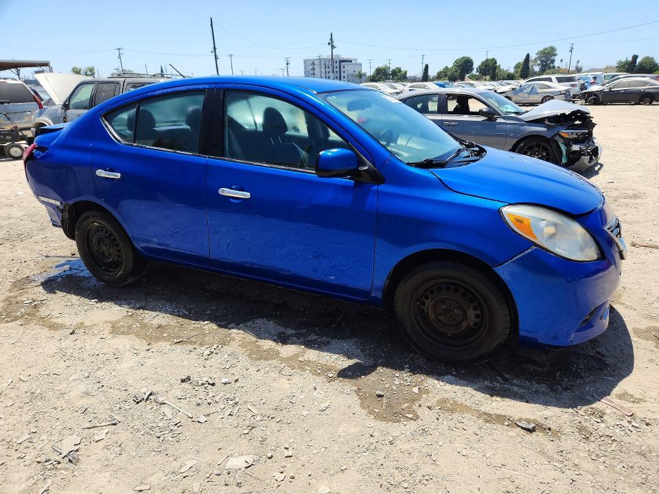 2012 NISSAN VERSA 1.6 S — Фото 4 из 12