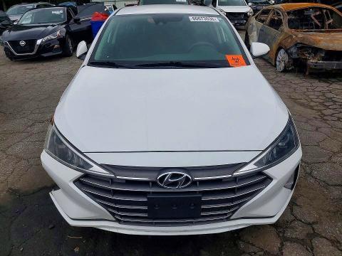 2020 HYUNDAI ELANTRA SEL — Фото 5 из 12