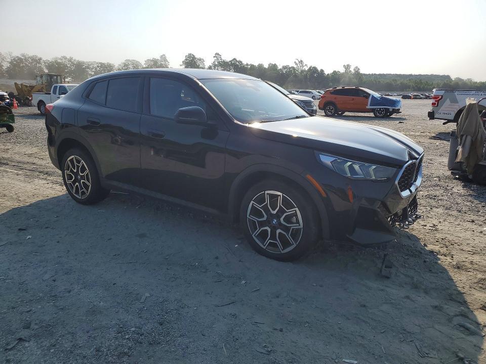 2026 BMW X2 XDRIVE28I — Фото 4 из 13
