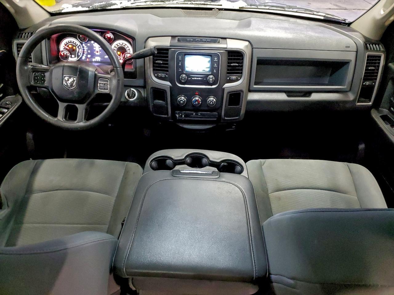 2013 RAM 1500 ST — Фото 8 из 12