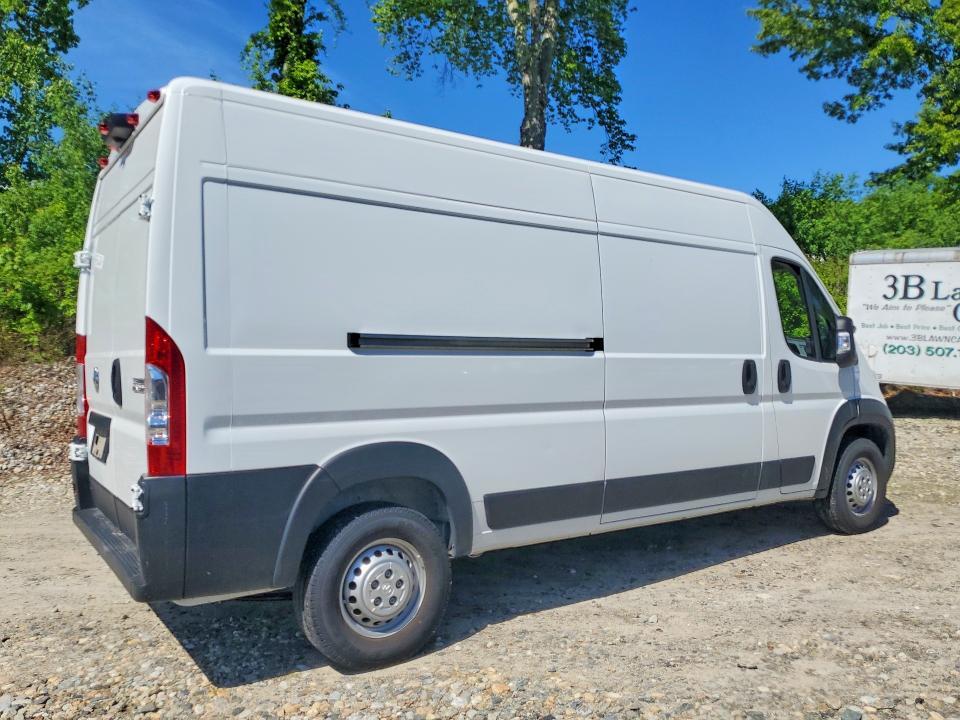 2025 RAM PROMASTER 3500 CARGO — Фото 3 из 13