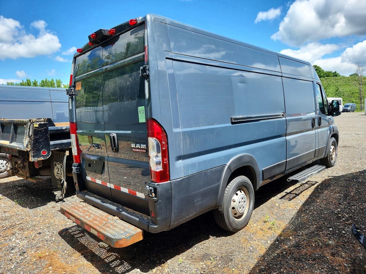 2020 RAM PROMASTER 3500 DELIVERY VAN — Фото 3 из 13