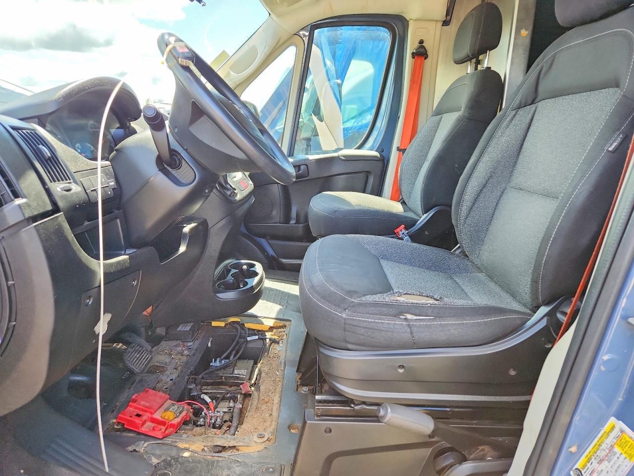 2020 RAM PROMASTER 3500 DELIVERY VAN — Фото 7 из 13