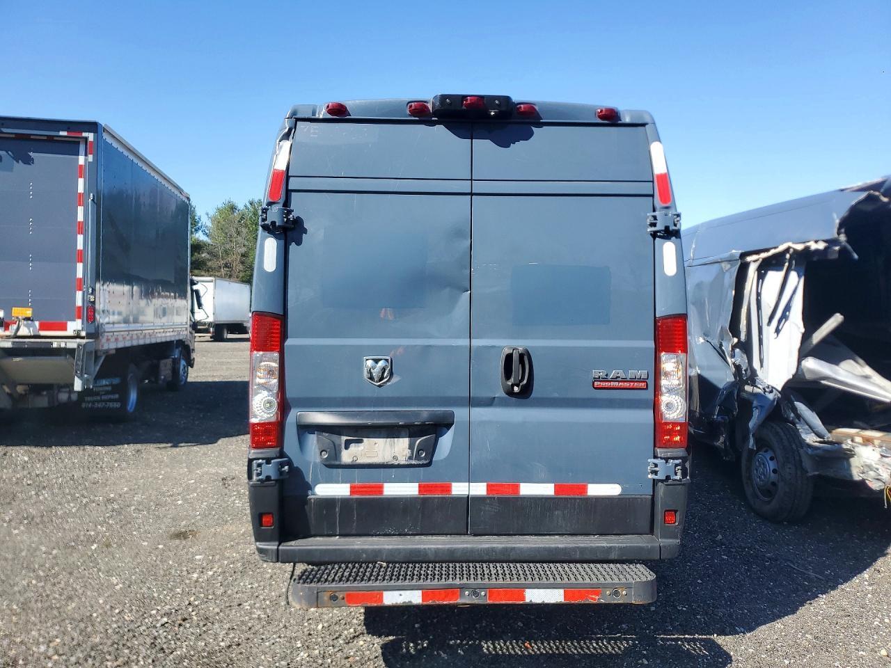 2020 RAM PROMASTER 3500 CARGO — Фото 6 из 13
