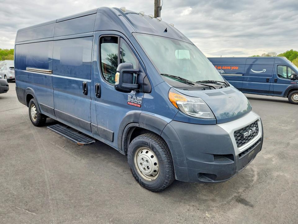 2020 RAM PROMASTER 3500 — Фото 4 из 13