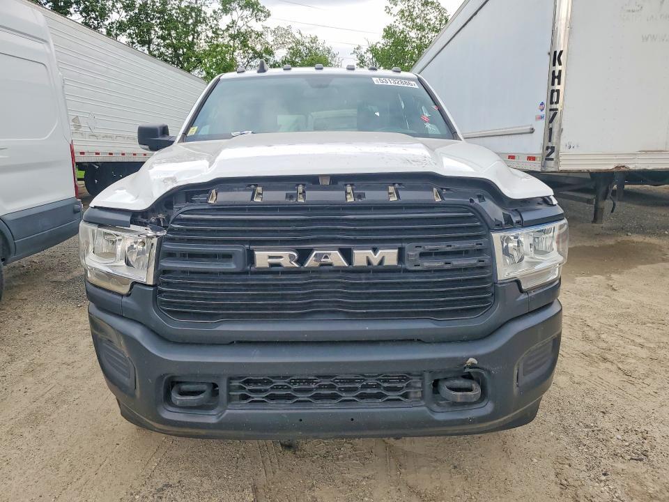 2021 RAM 3500 TRADESMAN 4WD 6.7L 6C TDSL CREW CAB — Фото 5 из 12