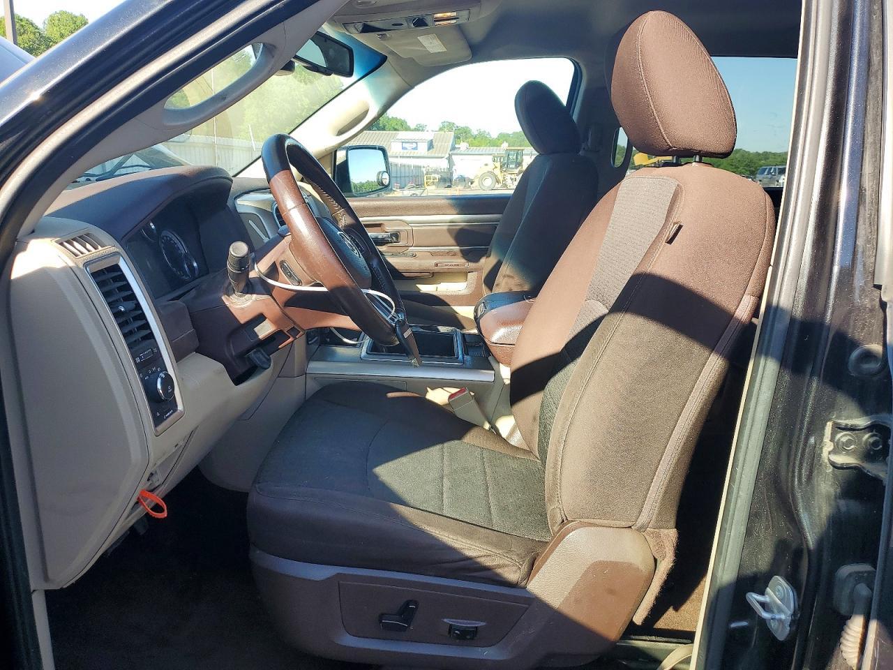 2015 RAM 1500 SLT — Фото 7 из 13