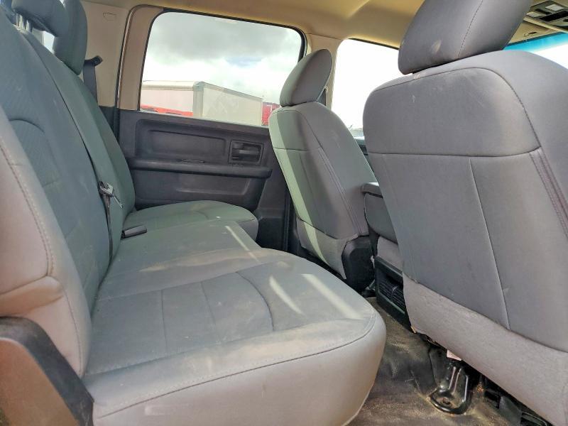 2018 RAM 2500 ST 4WD 6.4L V8 — Фото 10 из 13