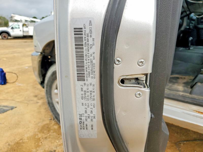 2018 RAM 2500 ST 4WD 6.4L V8 — Фото 13 из 13