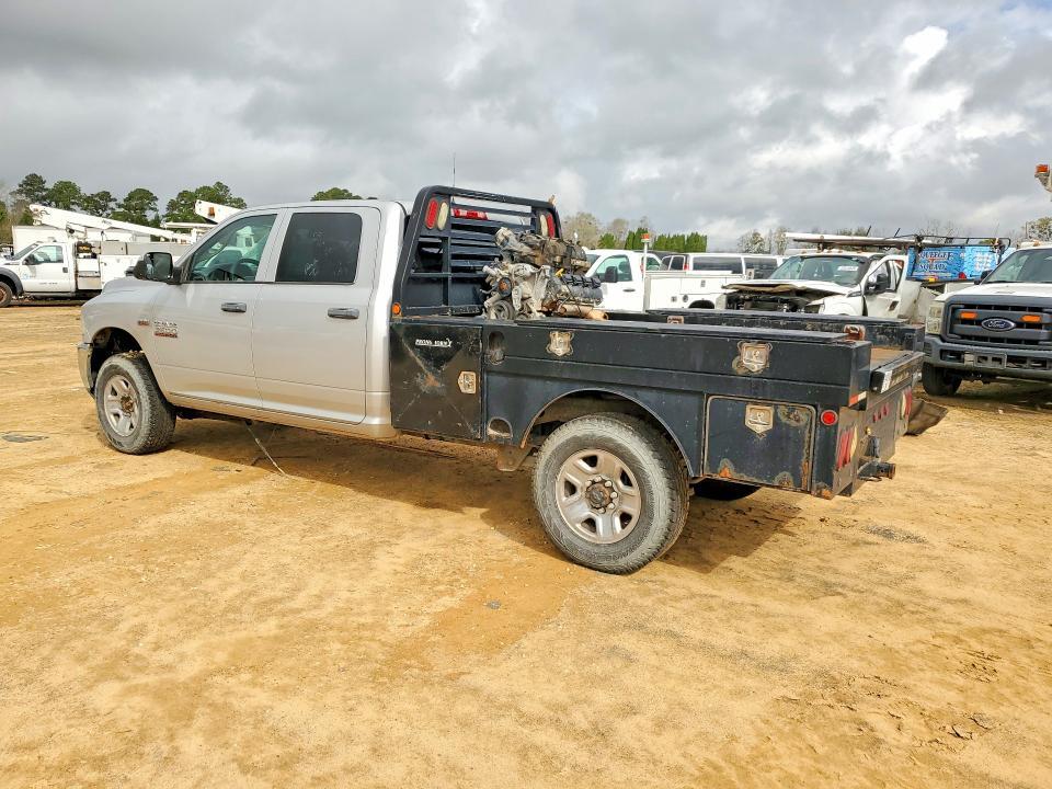 2018 RAM 2500 ST 4WD 6.4L V8 — Фото 2 из 13