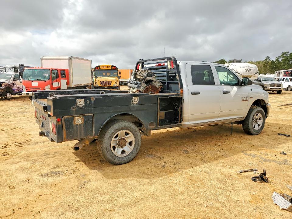 2018 RAM 2500 ST 4WD 6.4L V8 — Фото 3 из 13