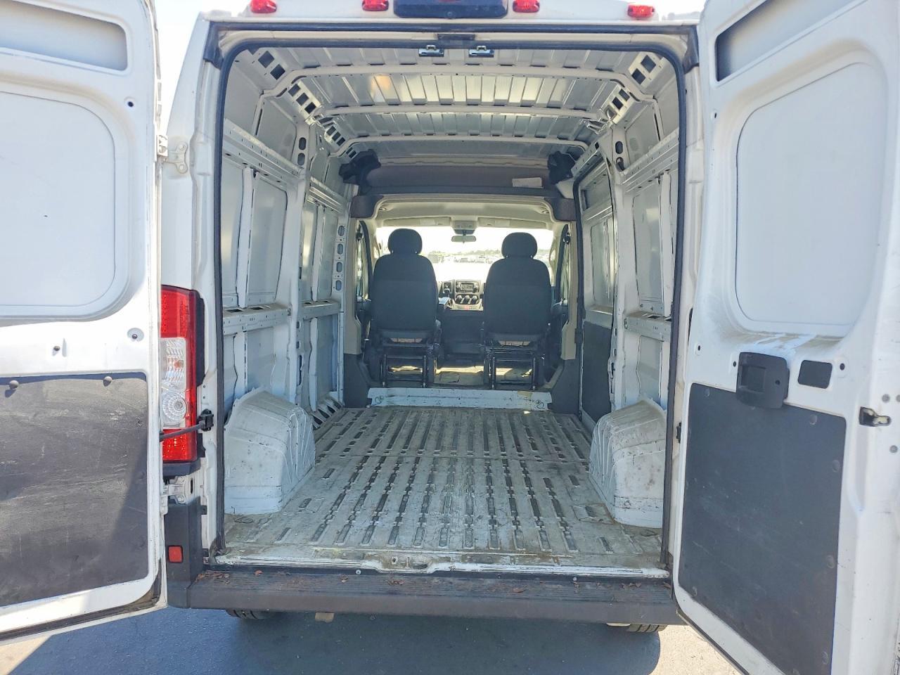 2020 RAM PROMASTER 1500 CARGO — Фото 10 из 13