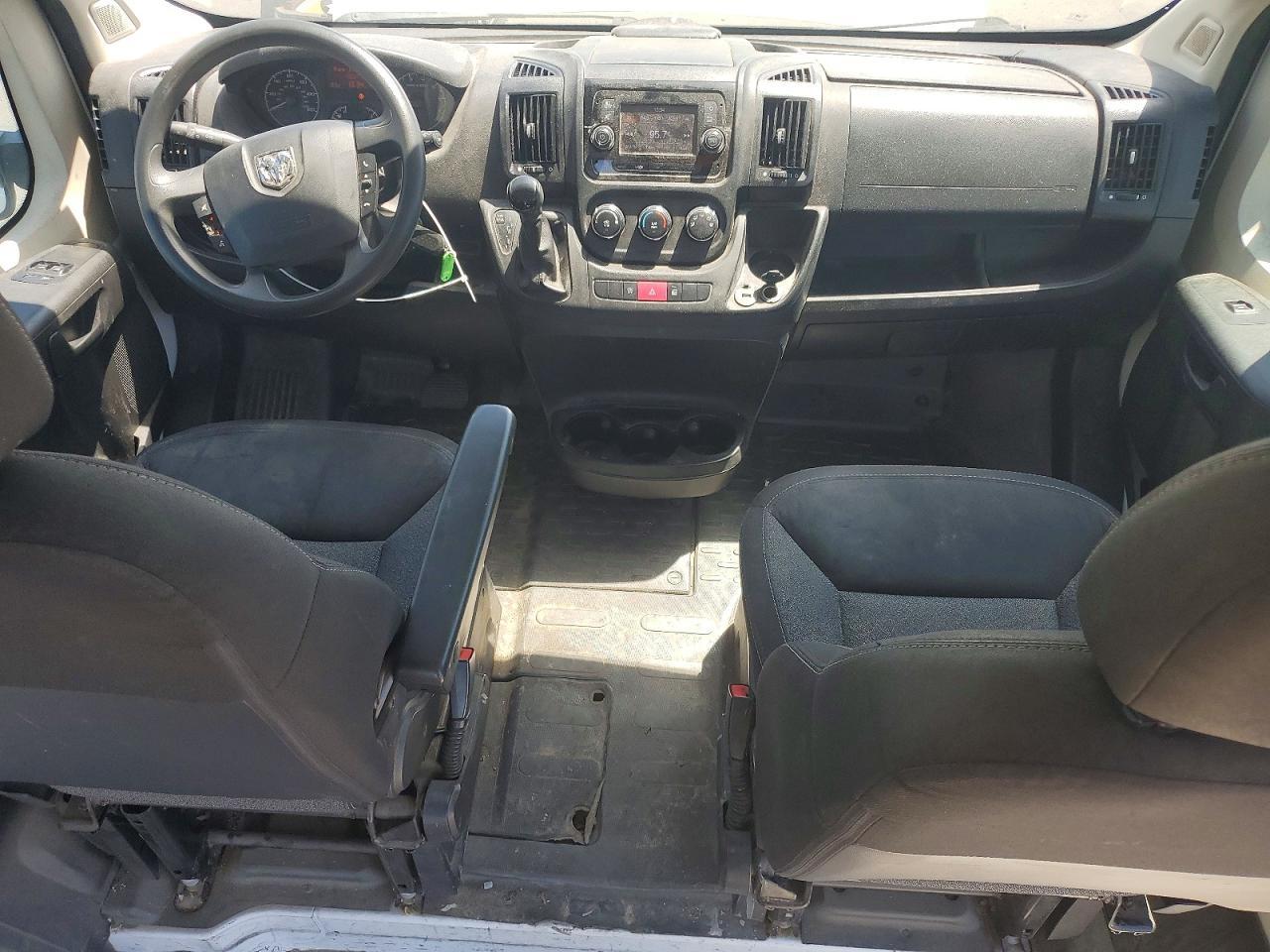 2020 RAM PROMASTER 1500 CARGO — Фото 8 из 13