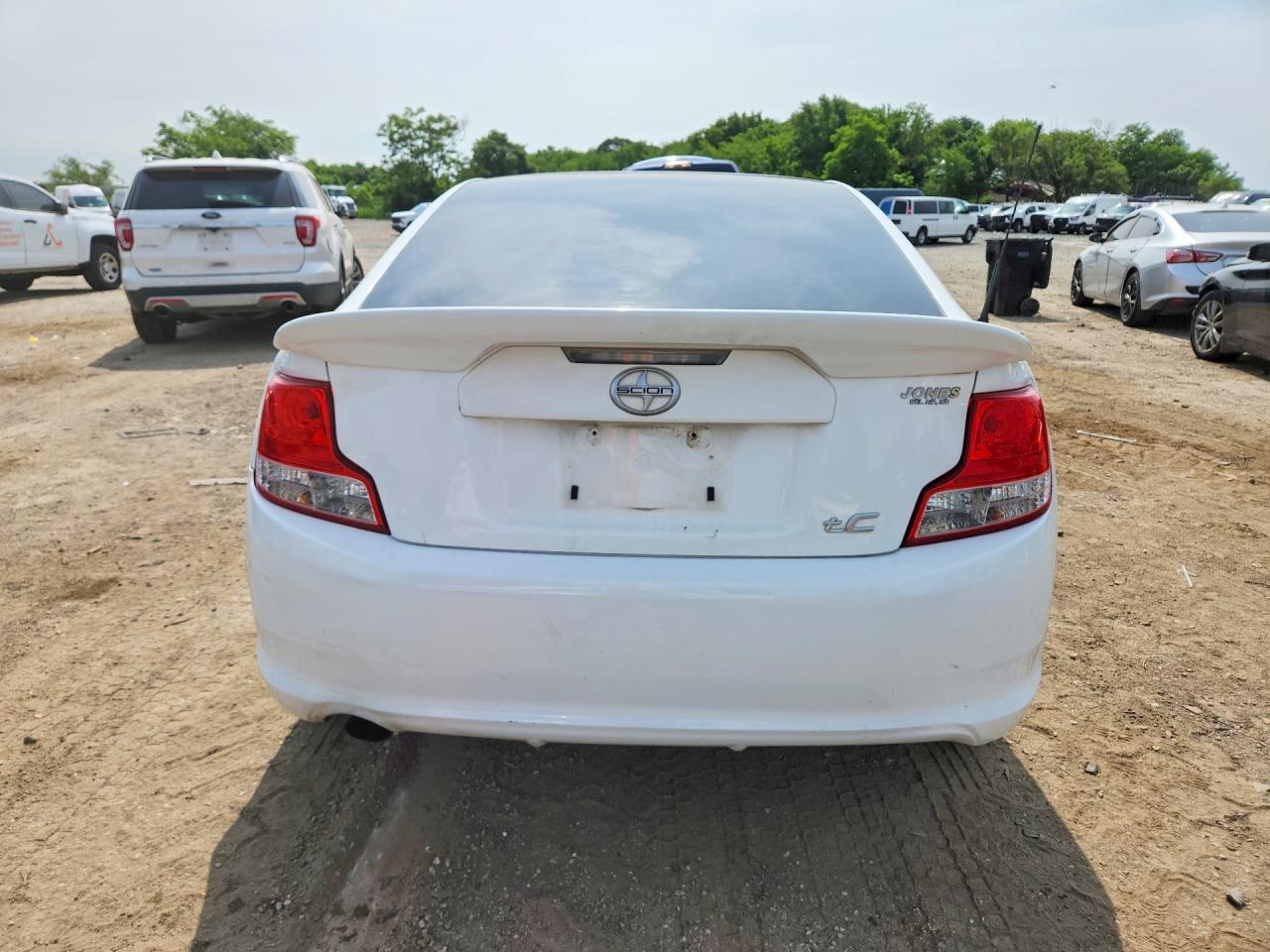 2011 SCION TC BASE — Фото 6 из 12