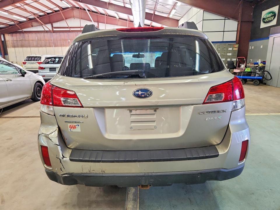 2014 SUBARU OUTBACK 2.5I PREMIUM — Фото 6 из 13