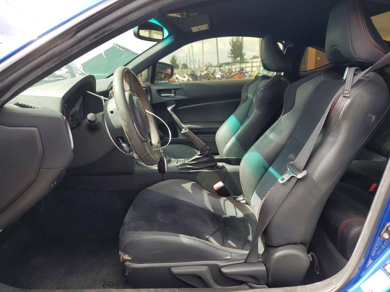 2015 SUBARU BRZ 2.0 LIMITED — Фото 7 из 12
