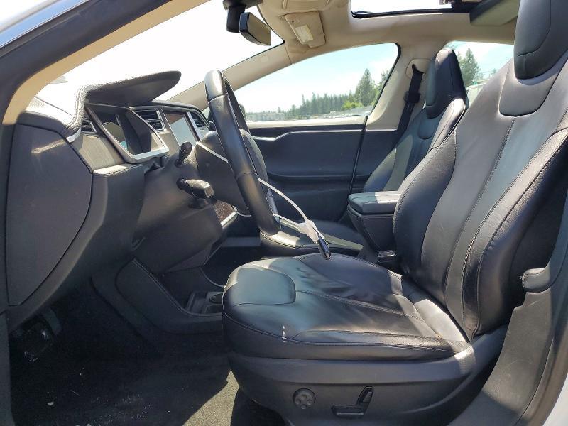 2014 TESLA MODEL S — Фото 7 из 13