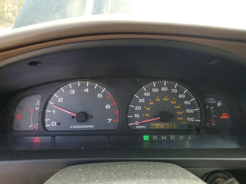 2000 TOYOTA 4RUNNER SR5 — Фото 9 из 13