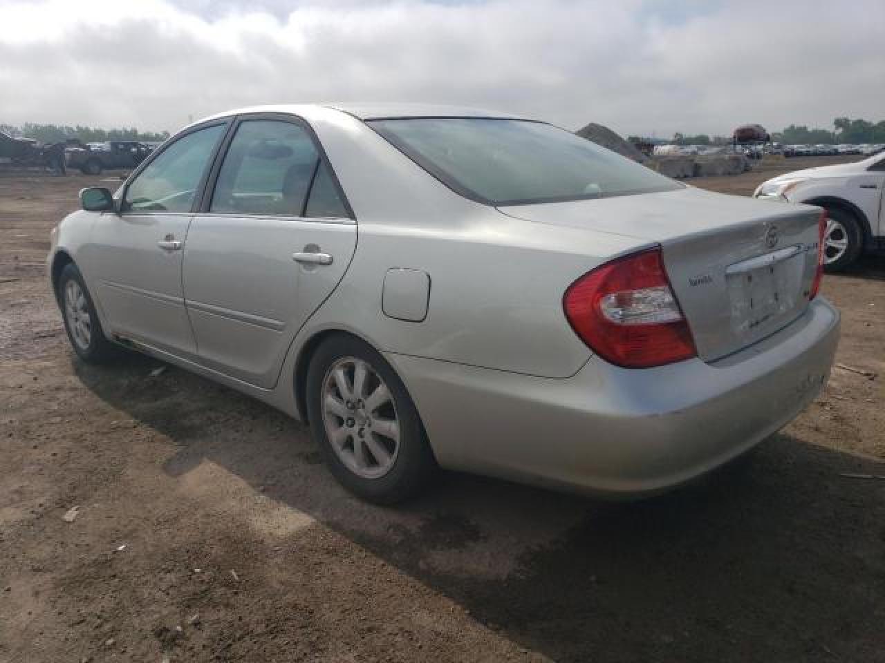 2002 TOYOTA CAMRY LE — Фото 2 из 12